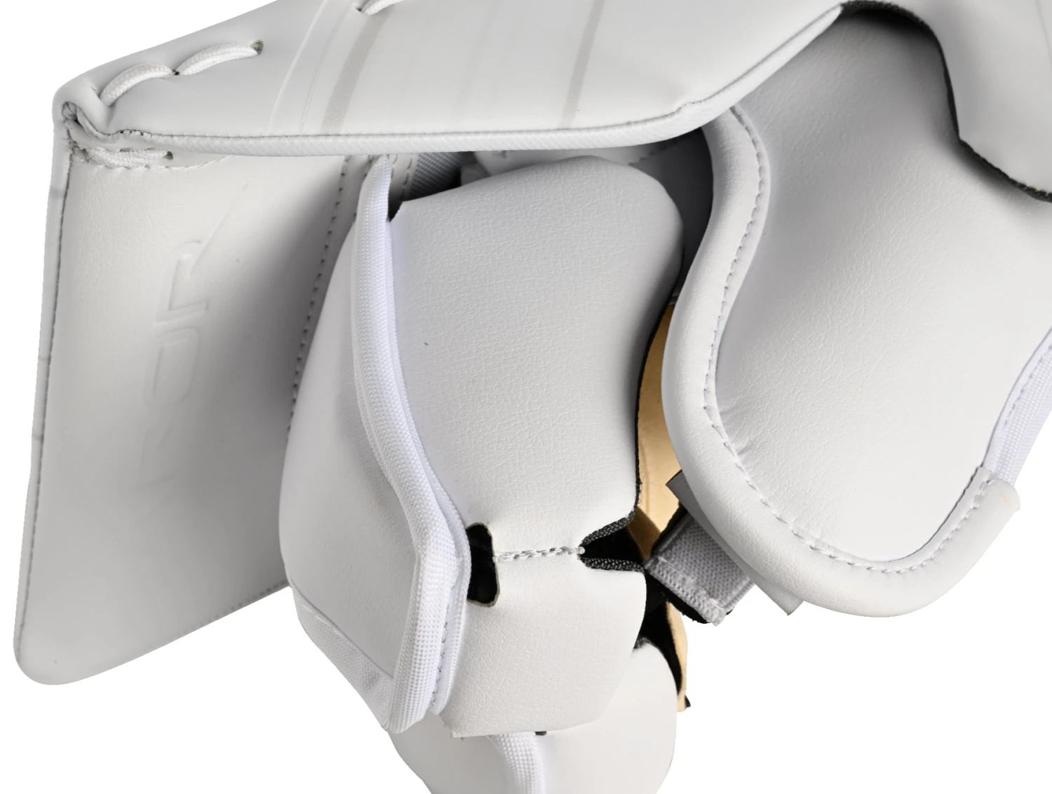 Bauer Vapor Hyperlite2 Senior Goalie Blocker 2 Bauer Vapor Hyperlite2 Senior Goalie Blocker - Image 2